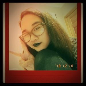 Meet your Posher, Phallyni